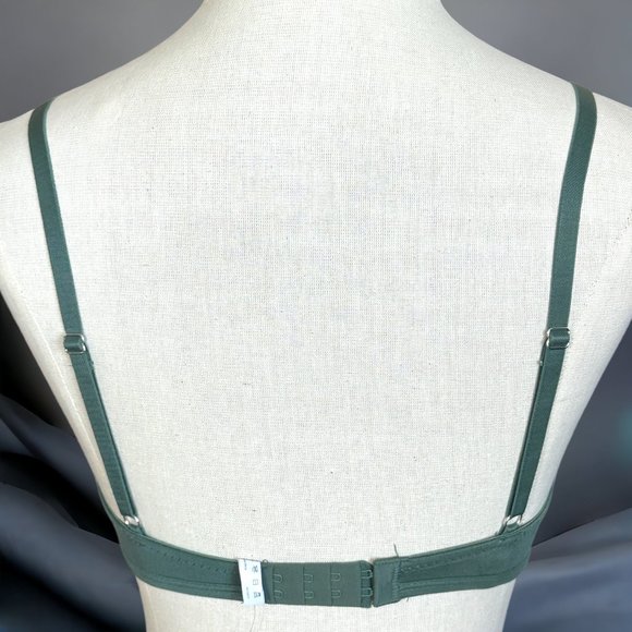 💰 5 FOR $40 / NU BY SIMONS ARMY GREEN WIRELESS LIGHTLY PADDED BRA (SZ SM) (NWT) - Picture 3 of 5